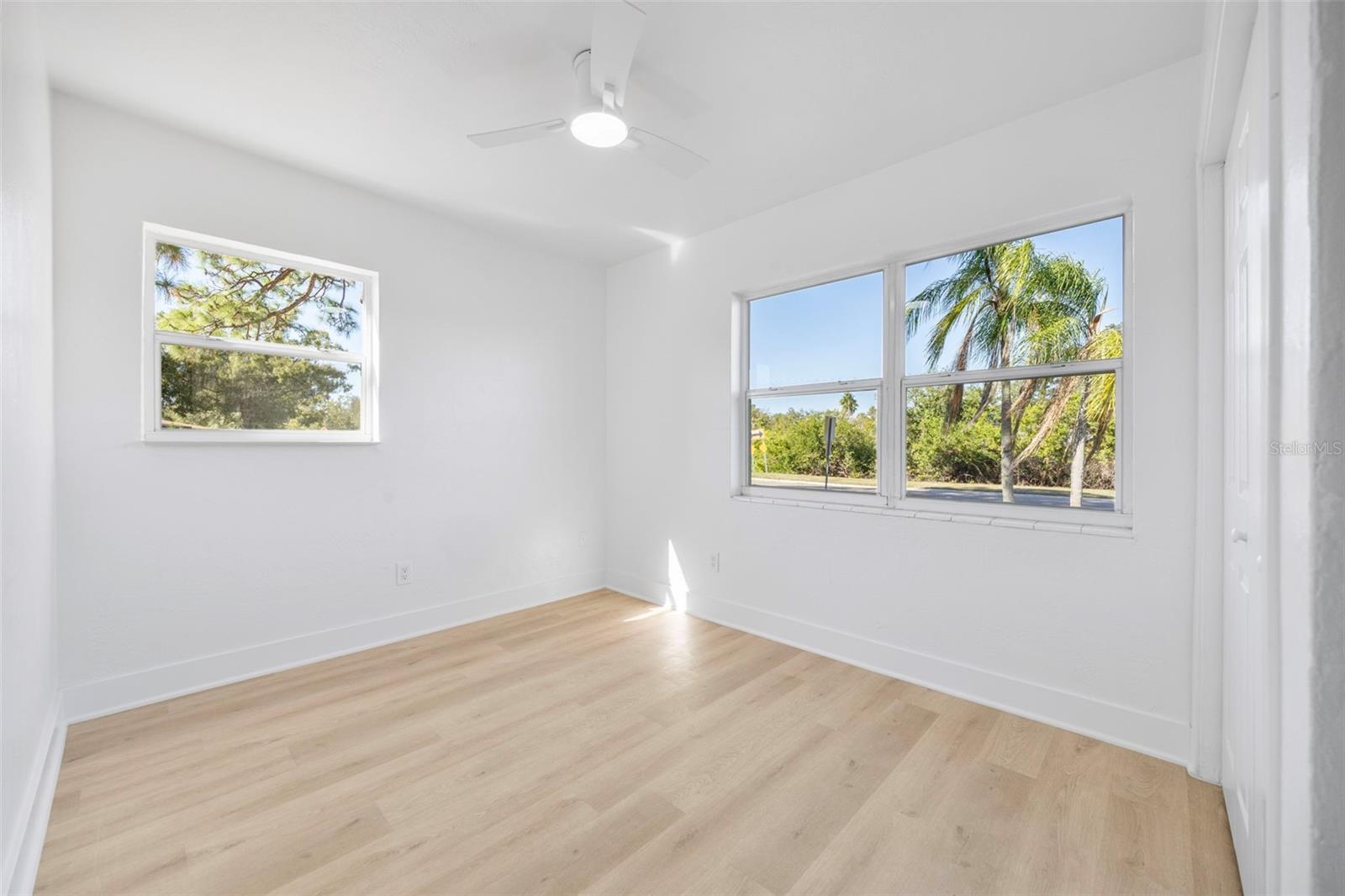 MEADOW LAWN 11TH ADD - Residential