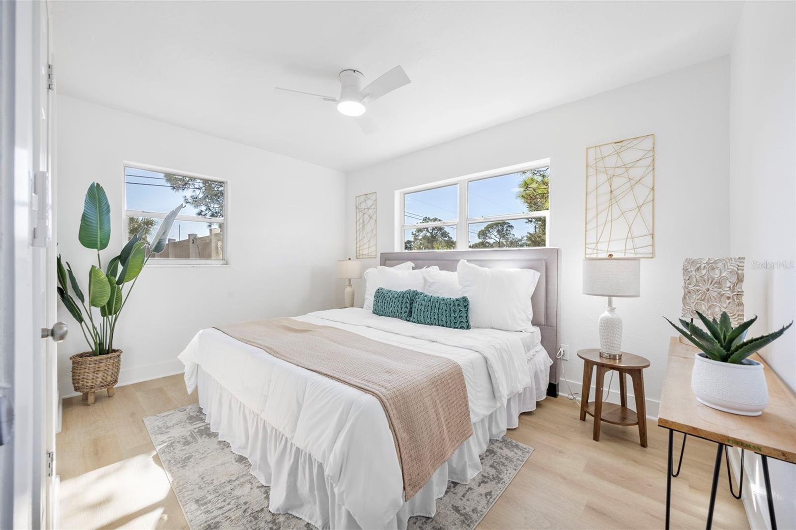 MEADOW LAWN 11TH ADD - Residential