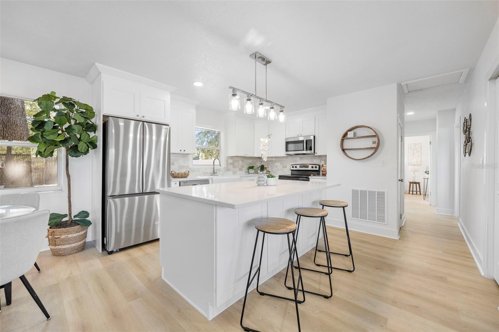 MEADOW LAWN 11TH ADD - Residential