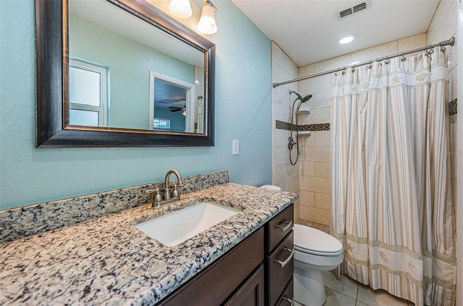 YACHT CLUB ESTATES - Residential