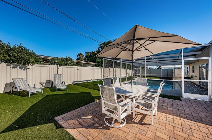 A Great Home - 3 Bedrooms -  2 Bathrooms - "POOL" home located in the highly desirable - "Yacht Club Estates" in Seminole !