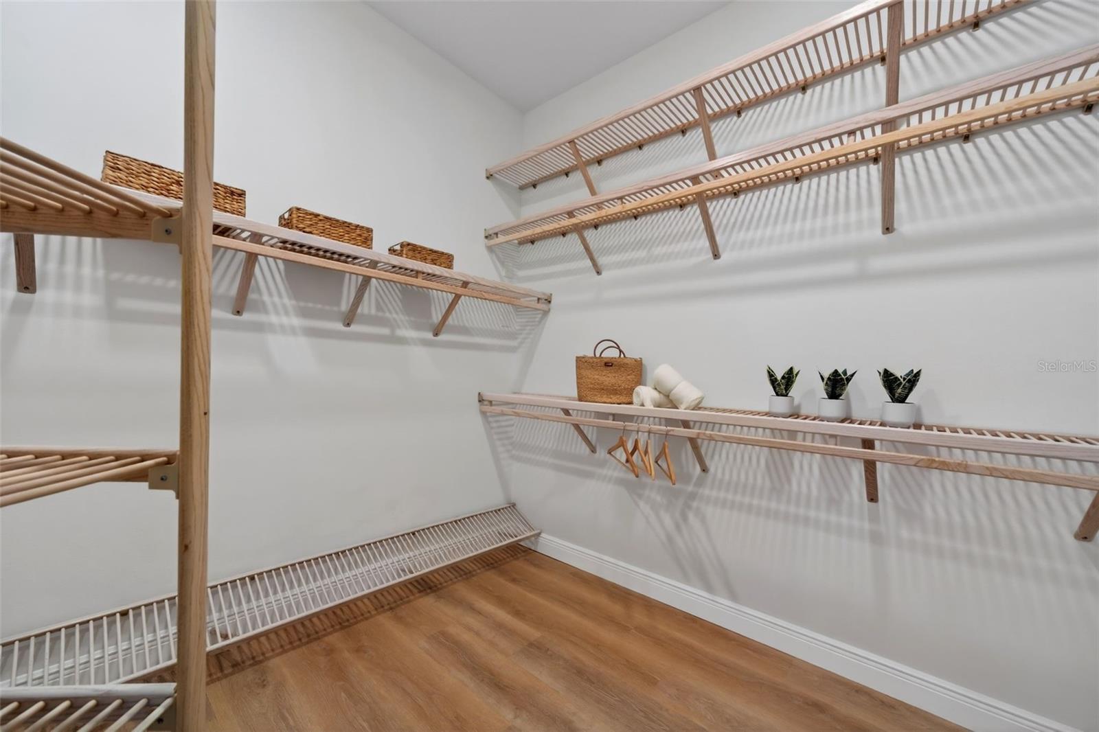 LAUREL OAK ESTATES SEC 10 - Residential