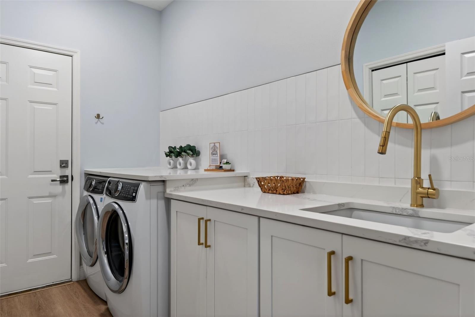 LAUREL OAK ESTATES SEC 10 - Residential