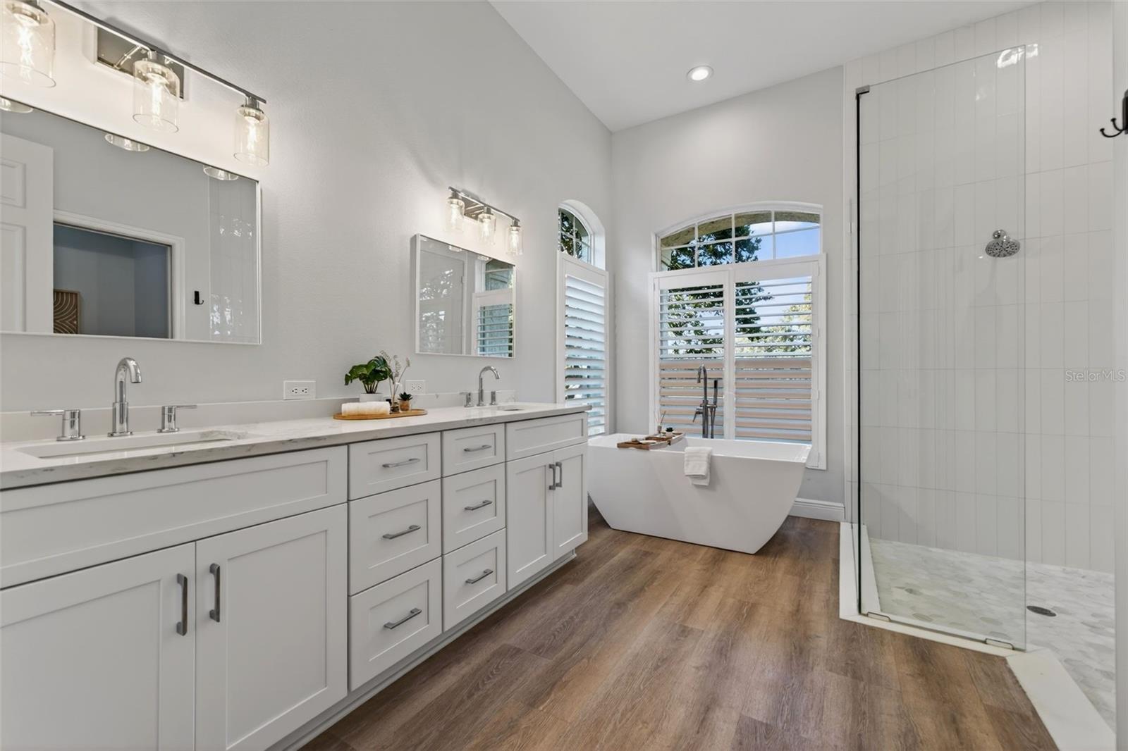 LAUREL OAK ESTATES SEC 10 - Residential