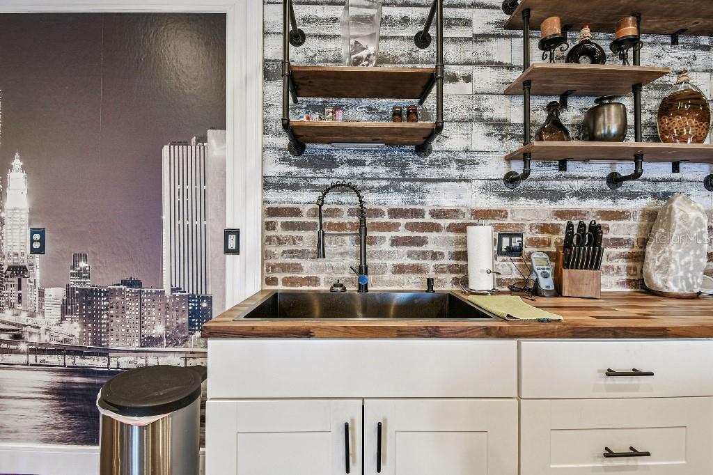 ARROWHEAD - Residential