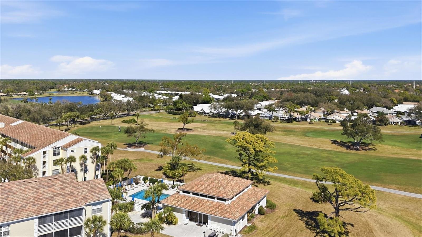 EIGHTH FAIRWAY - Residential