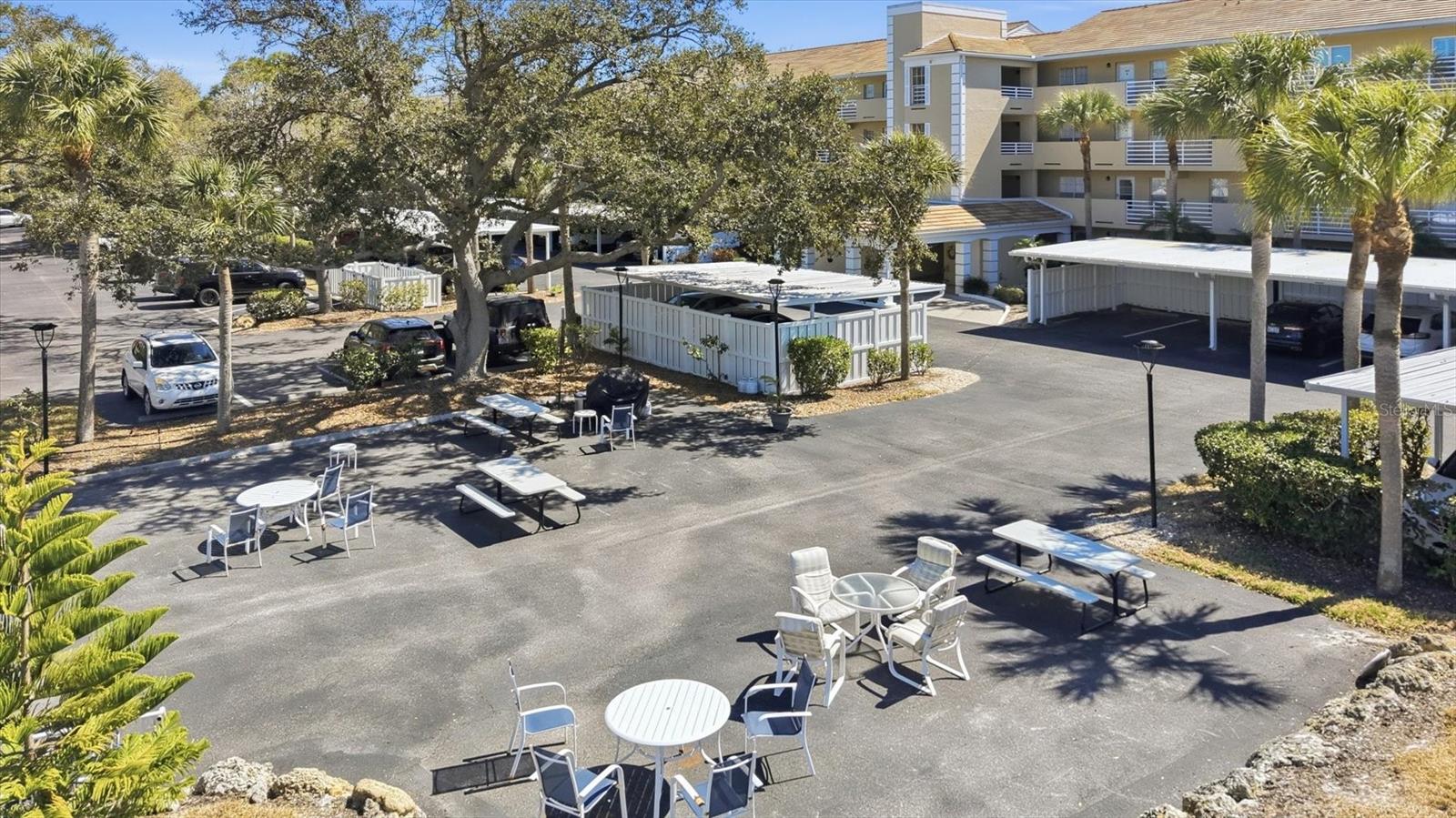 EIGHTH FAIRWAY - Residential