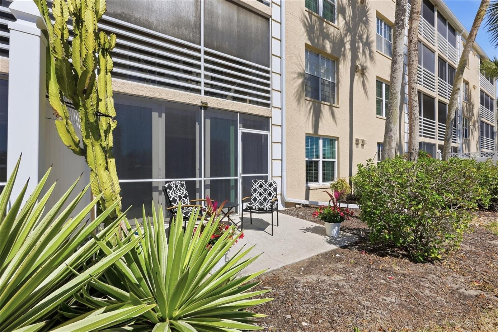 EIGHTH FAIRWAY - Residential