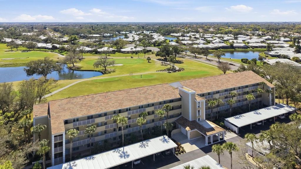 Photo of 813 Wexford Boulevard #813, Venice, FL 34293 (MLS # A4684127)