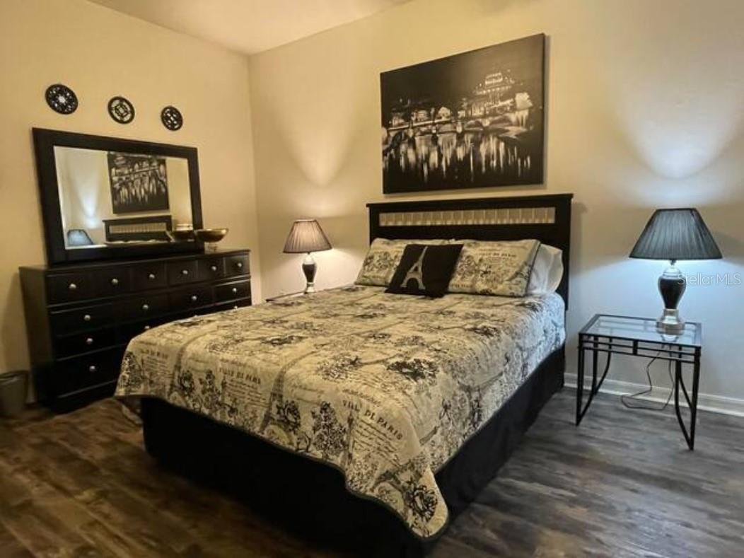 LOFTS AT WEST UNIVERSITY - Residential