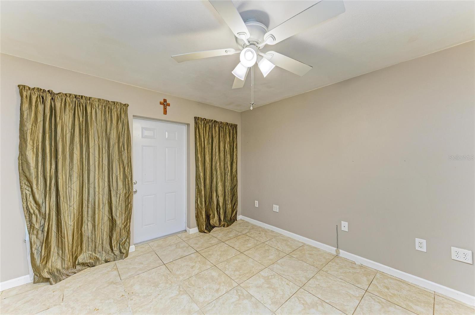 SOUTH VENICE - Residential