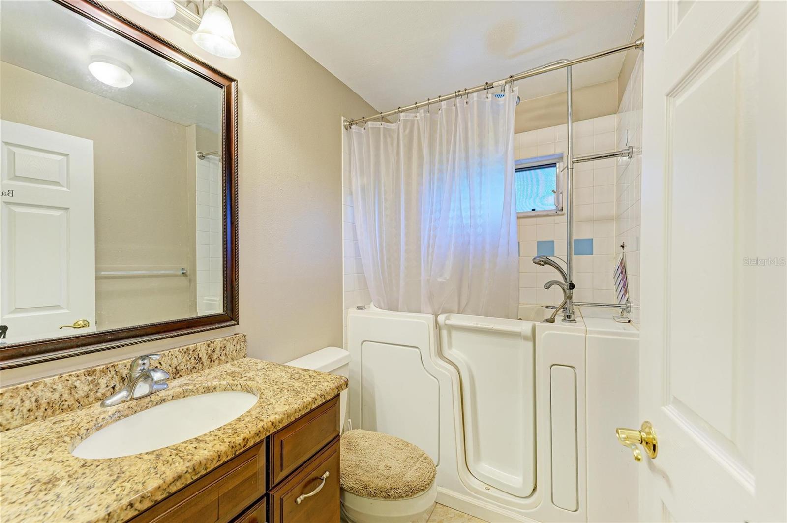 SOUTH VENICE - Residential