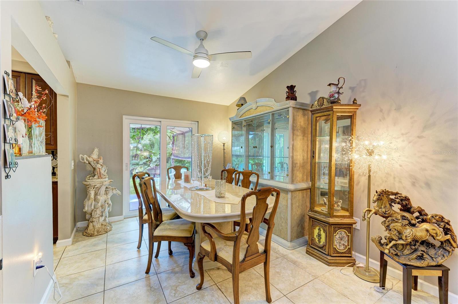 SOUTH VENICE - Residential