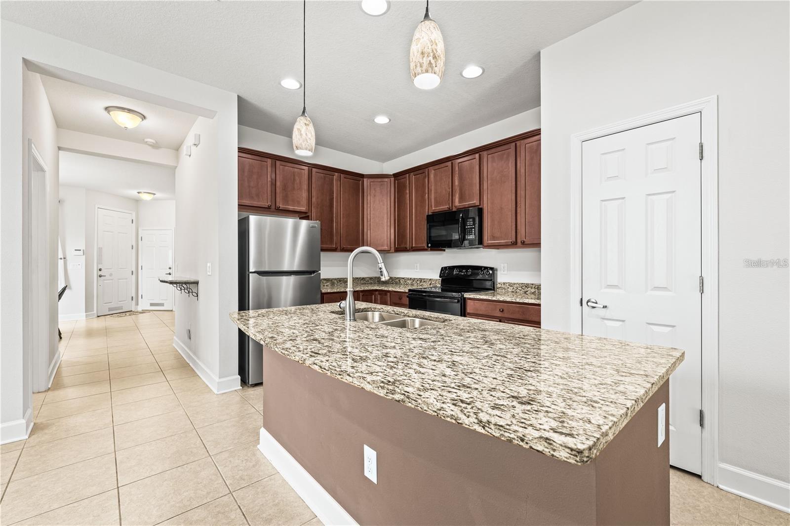 PALMER LAKE A REP - Residential Lease