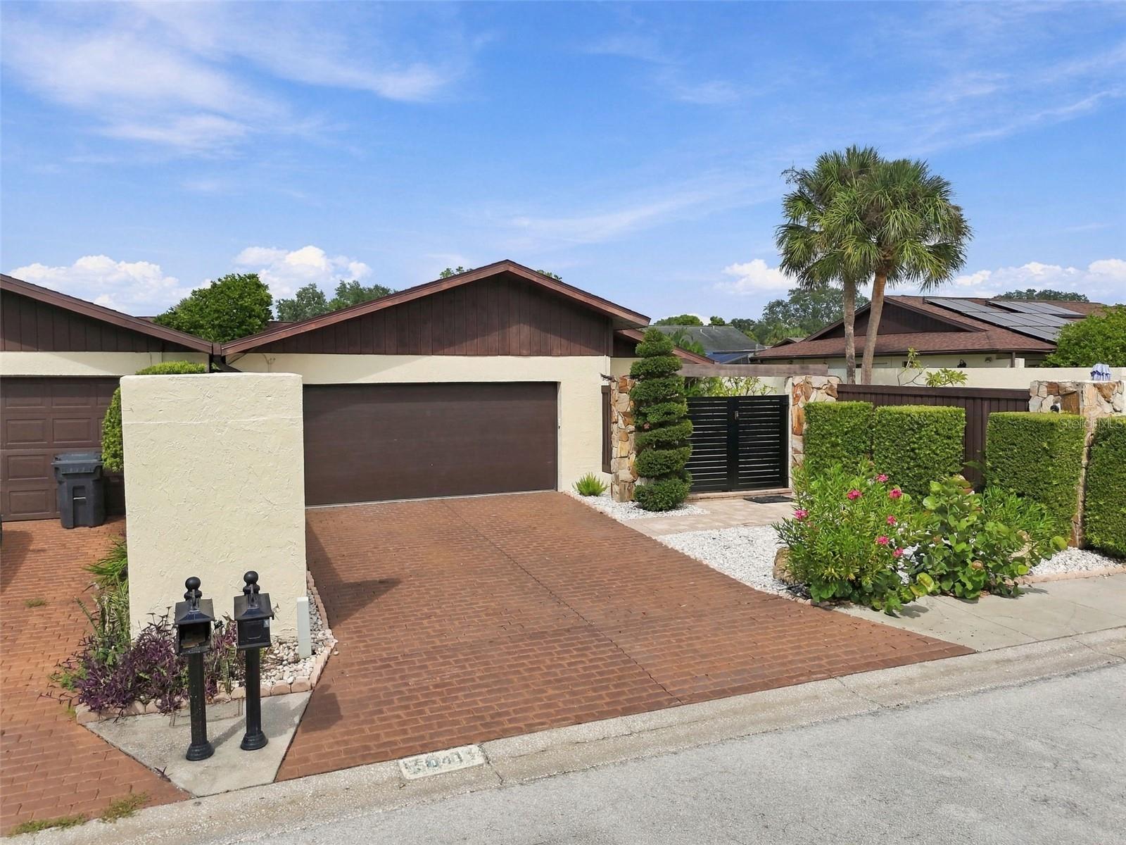 5041 PALOMA DRIVE