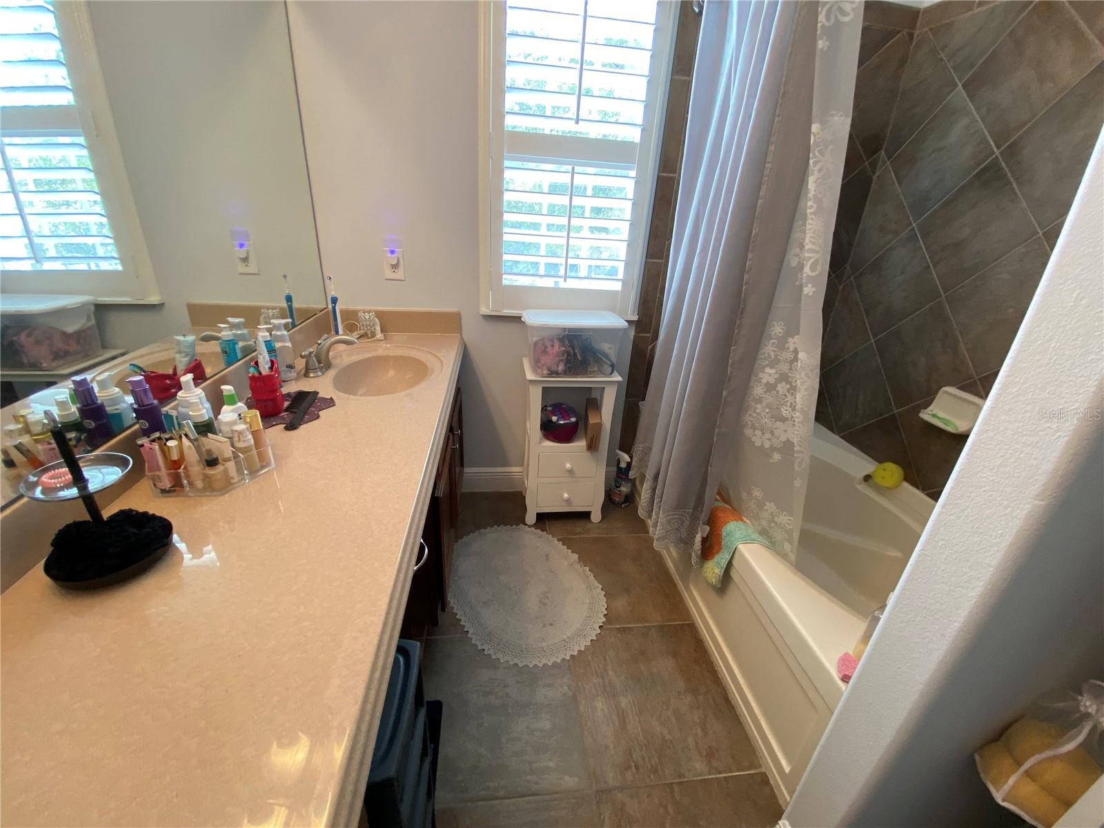 BALDWIN PARK - Residential