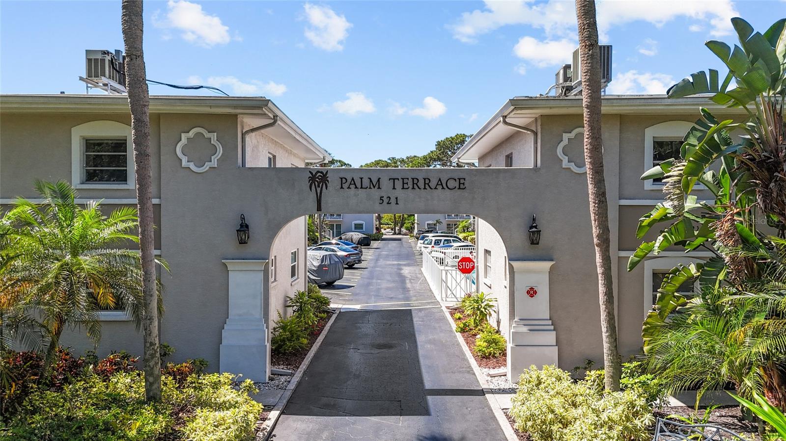 PALM TERRACE - Residential
