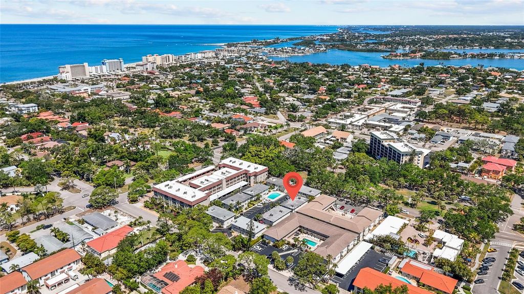 Photo of 521 W Venice Avenue #16, Venice, FL 34285 (MLS # N6144144)