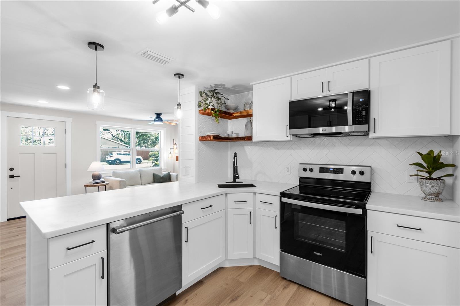 SARASOTA SPGS - Residential