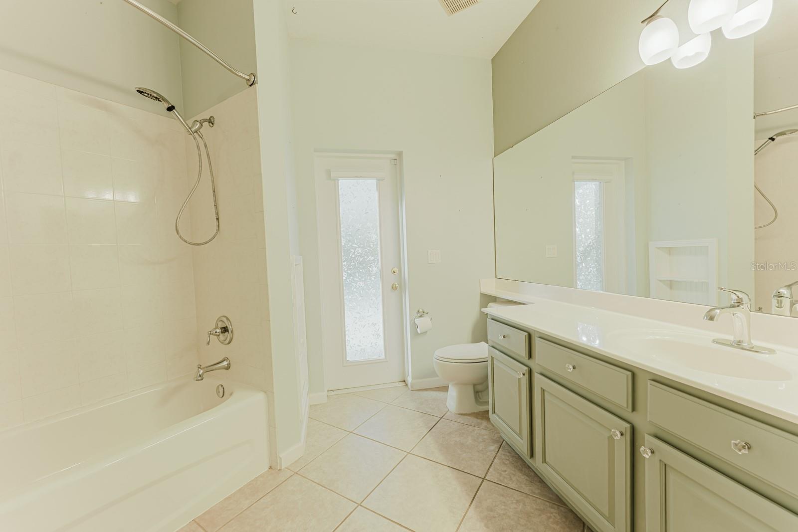 ROCK SPGS RIDGE PH 04-A 51 137 - Residential