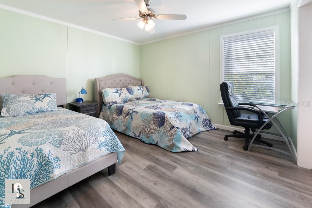 ACREAGE & UNREC - Residential