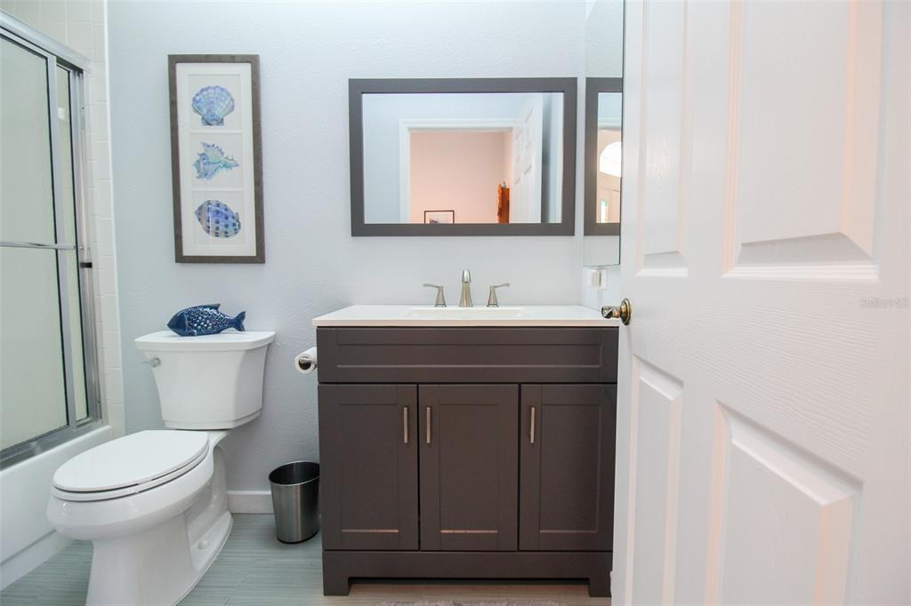 OAKBROOKE I AT RIVER CLUB NORTH - Residential Lease