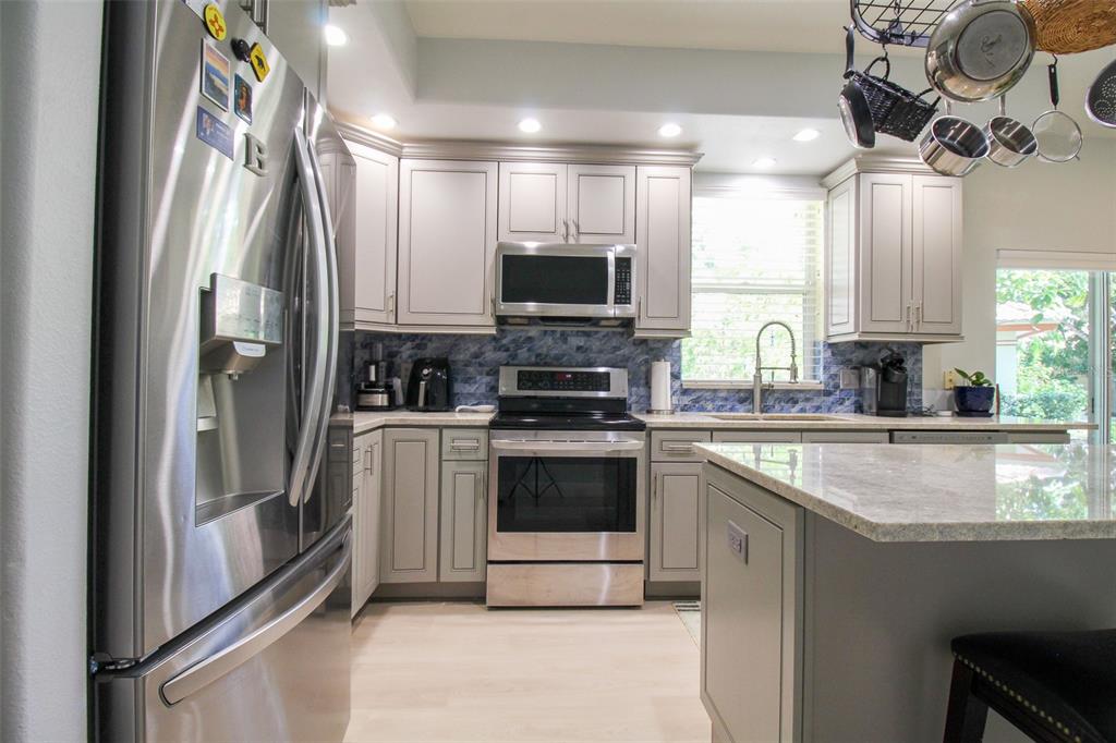 OAKBROOKE I AT RIVER CLUB NORTH - Residential Lease