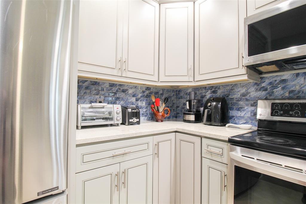 OAKBROOKE I AT RIVER CLUB NORTH - Residential Lease