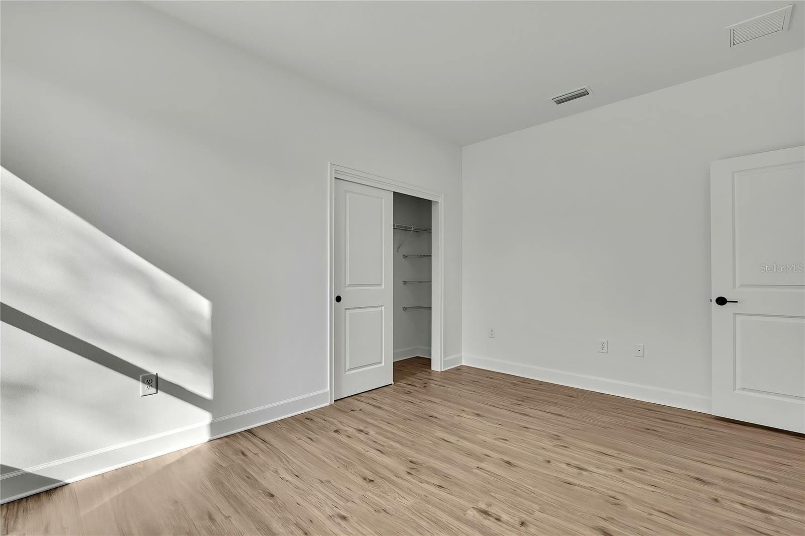 ROYAL HIGHLANDS - Residential