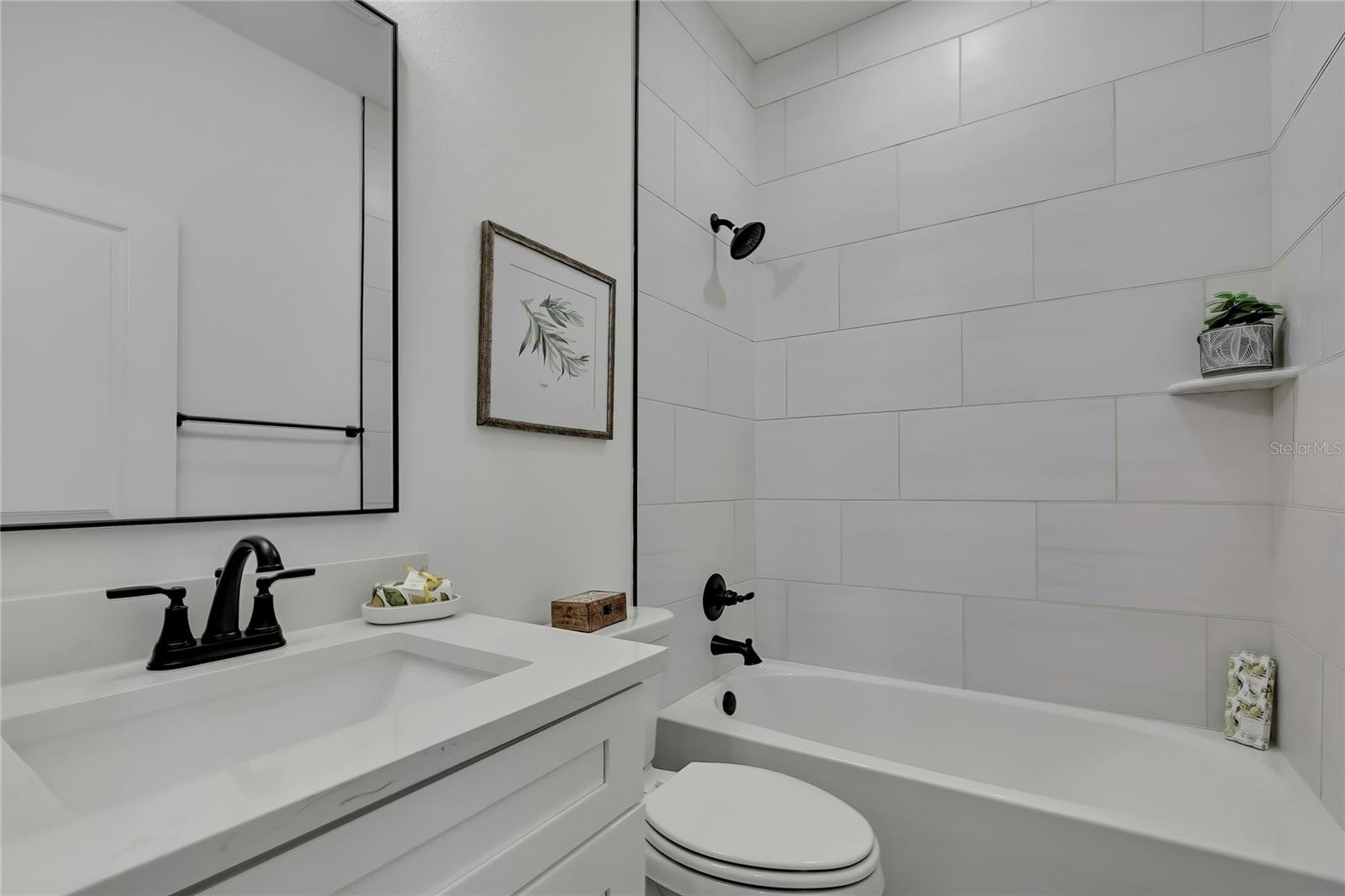 ROYAL HIGHLANDS - Residential