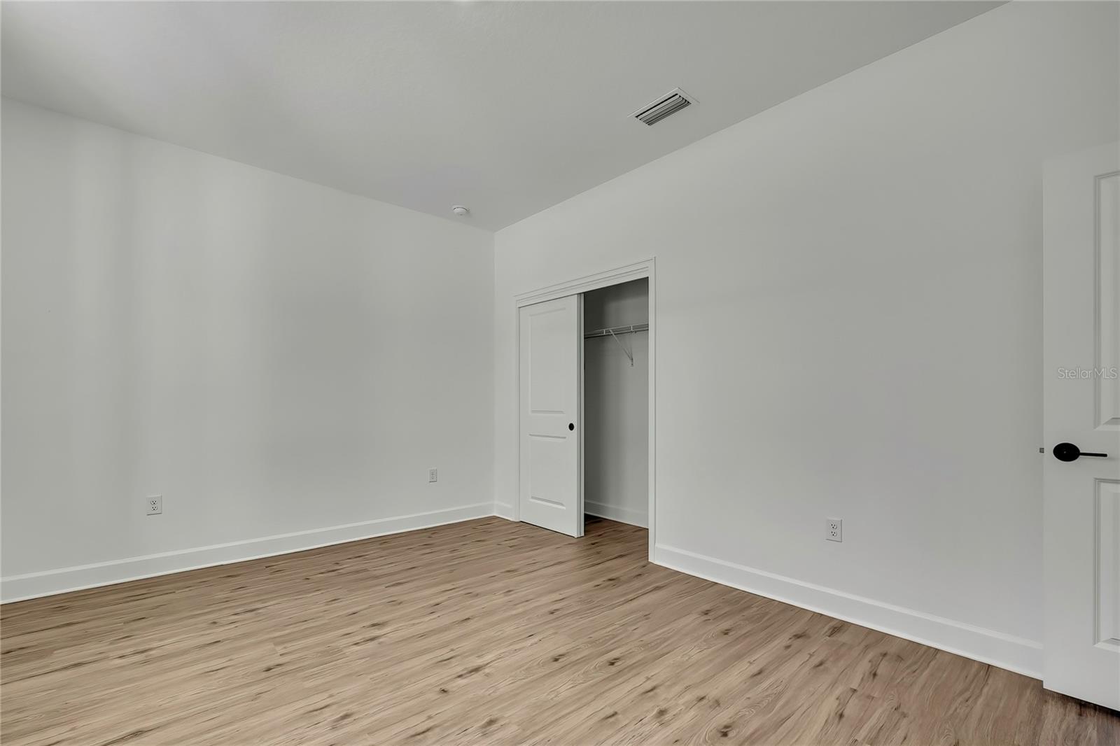 ROYAL HIGHLANDS - Residential