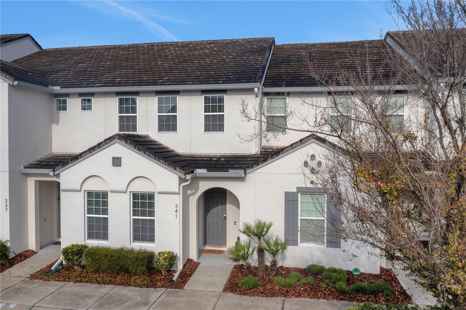 FESTIVAL PH 1 - Residential