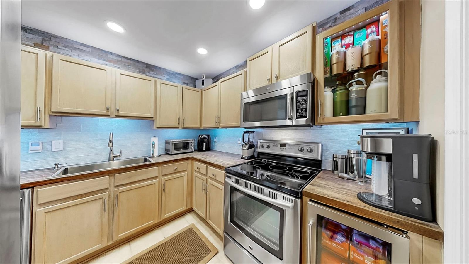 345 BAYSHORE BOULEVARD GP10