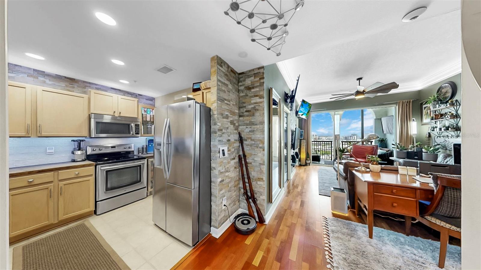 345 BAYSHORE BOULEVARD GP10