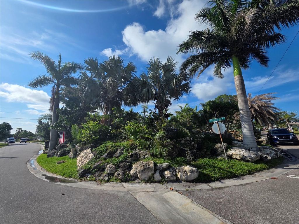 Photo of 591 Baywood Drive N, Dunedin, FL 34698 (MLS # TB8508268)