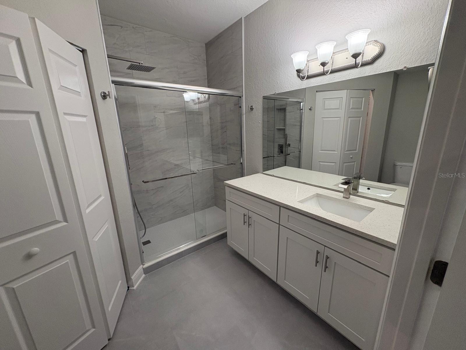 AZUR/METROWEST - Residential Lease