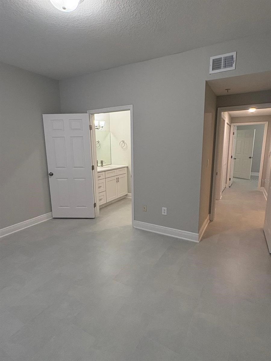 AZUR/METROWEST - Residential Lease