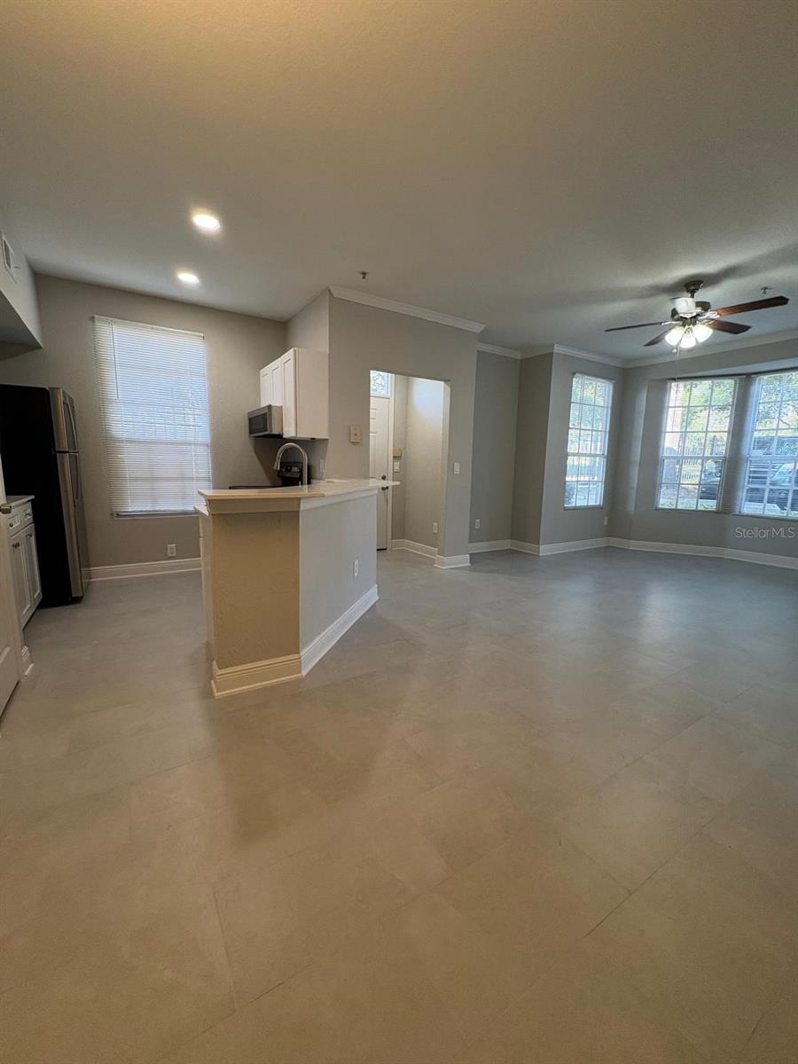 AZUR/METROWEST - Residential Lease