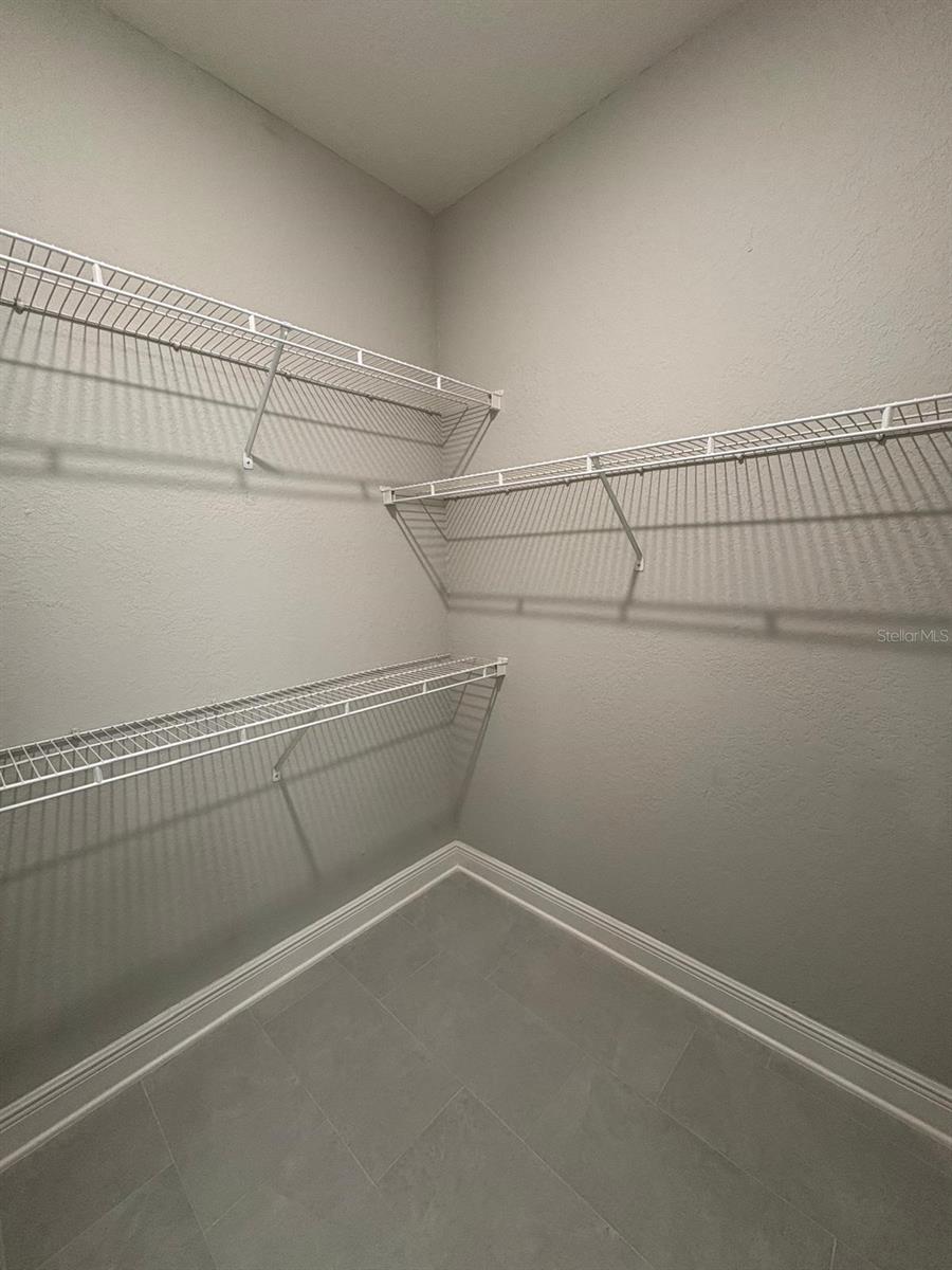 AZUR/METROWEST - Residential Lease