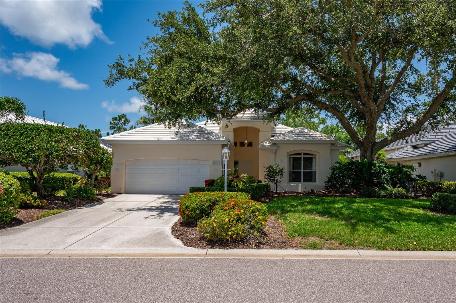 7952 HAMPTON CT
