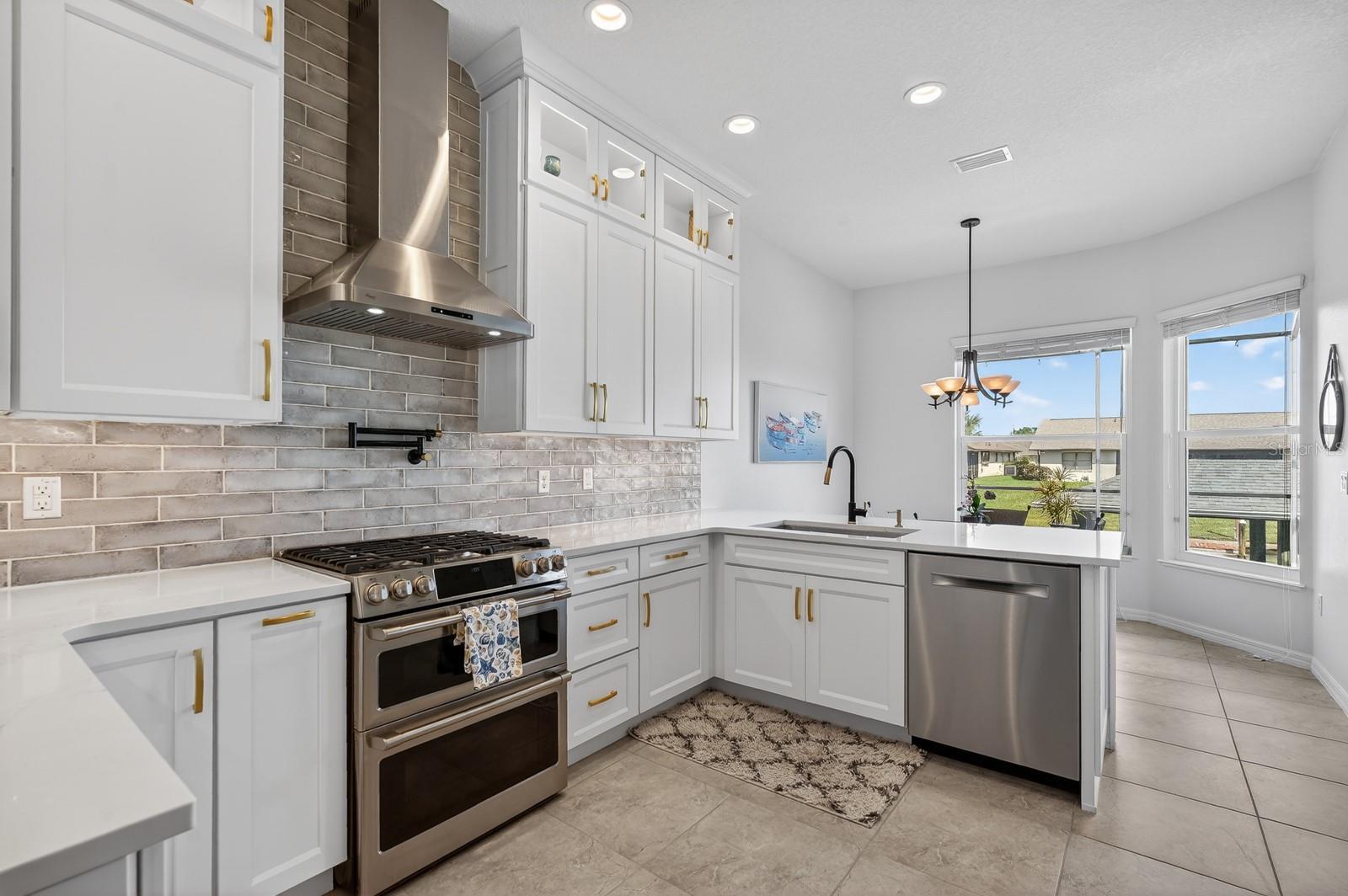 COUNTRY CLUB COVE SEC 14 - Residential