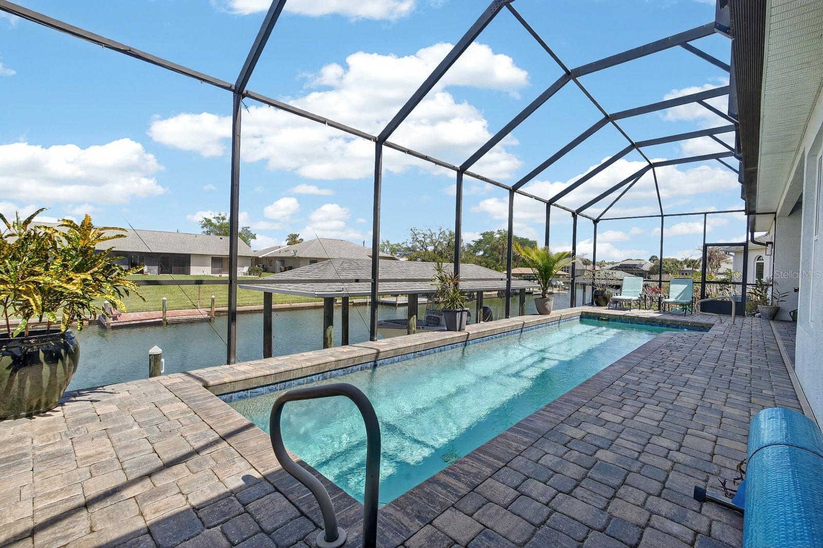 COUNTRY CLUB COVE SEC 14 - Residential