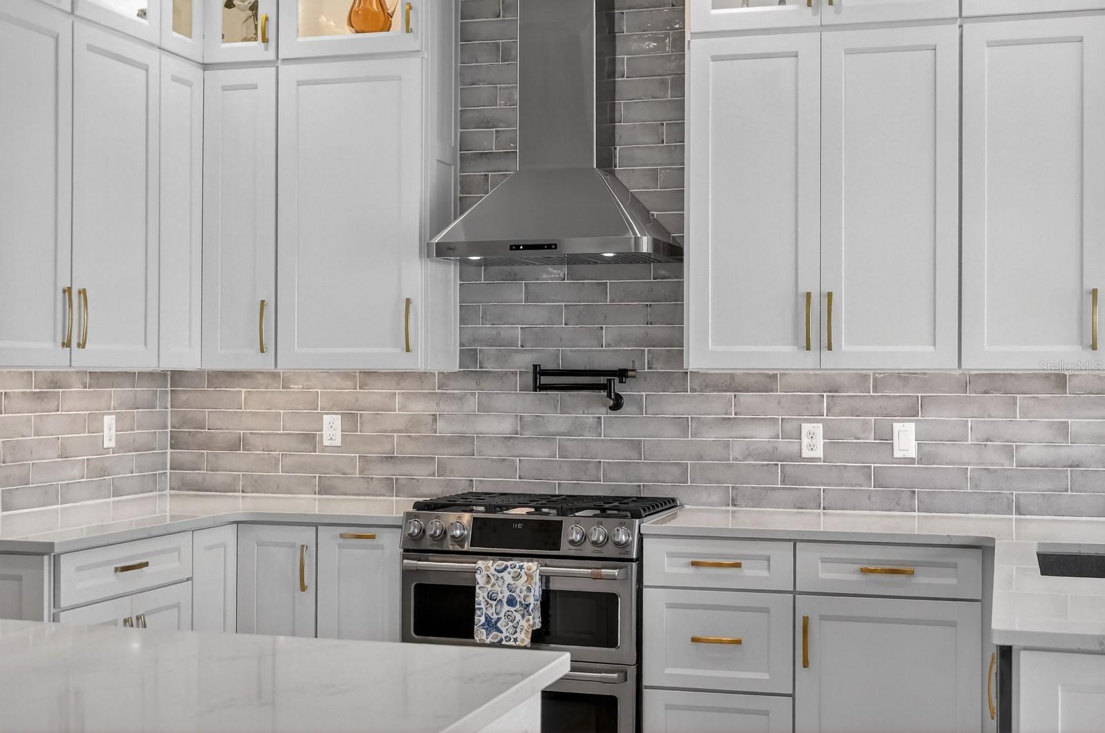 COUNTRY CLUB COVE SEC 14 - Residential