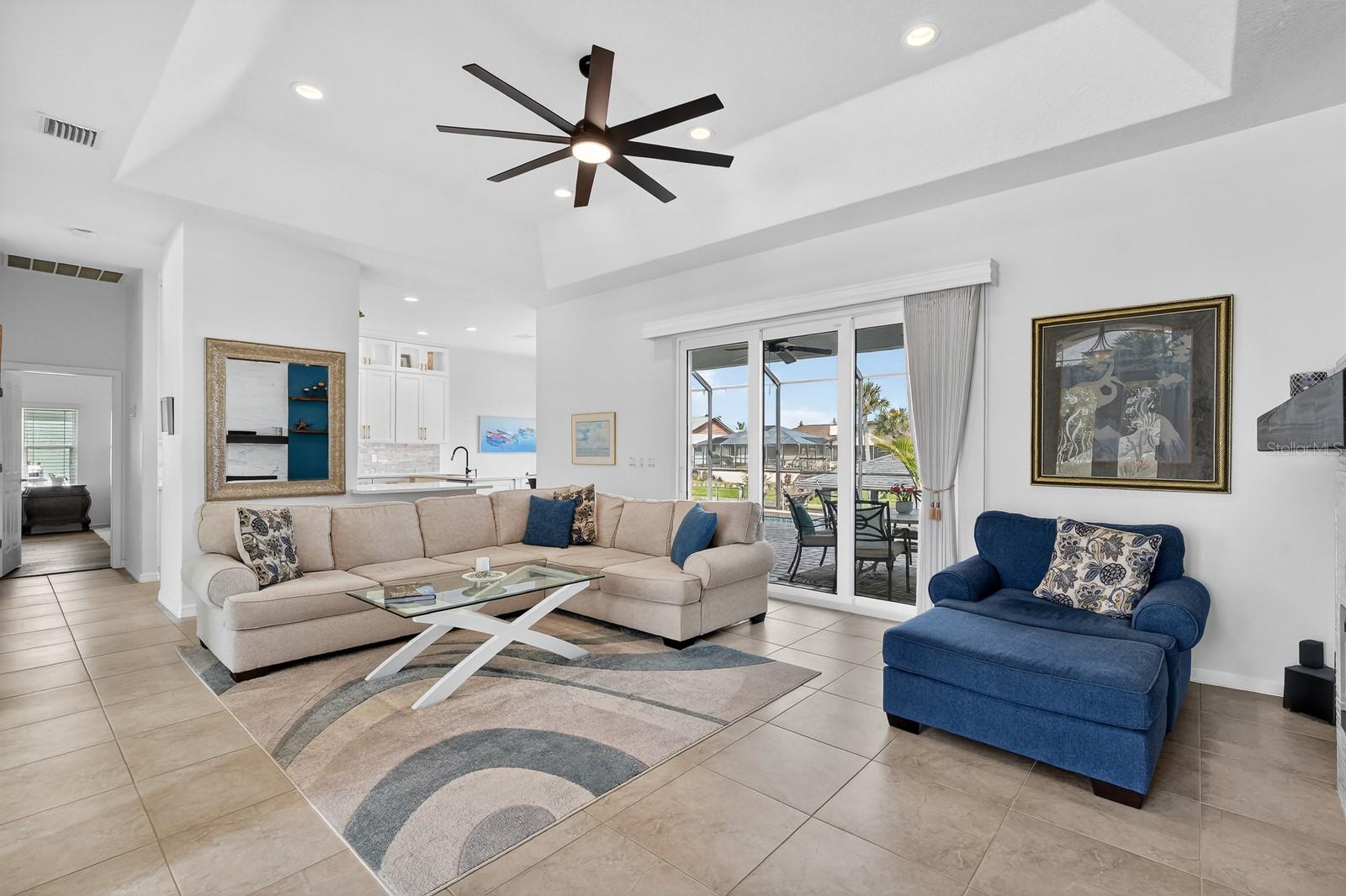 COUNTRY CLUB COVE SEC 14 - Residential