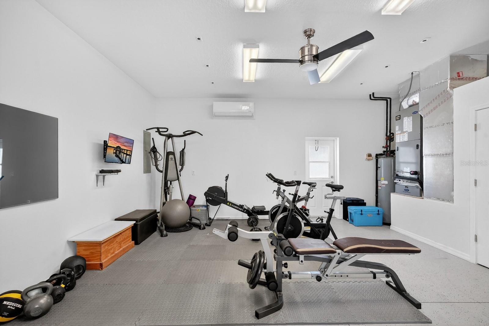 COUNTRY CLUB COVE SEC 14 - Residential