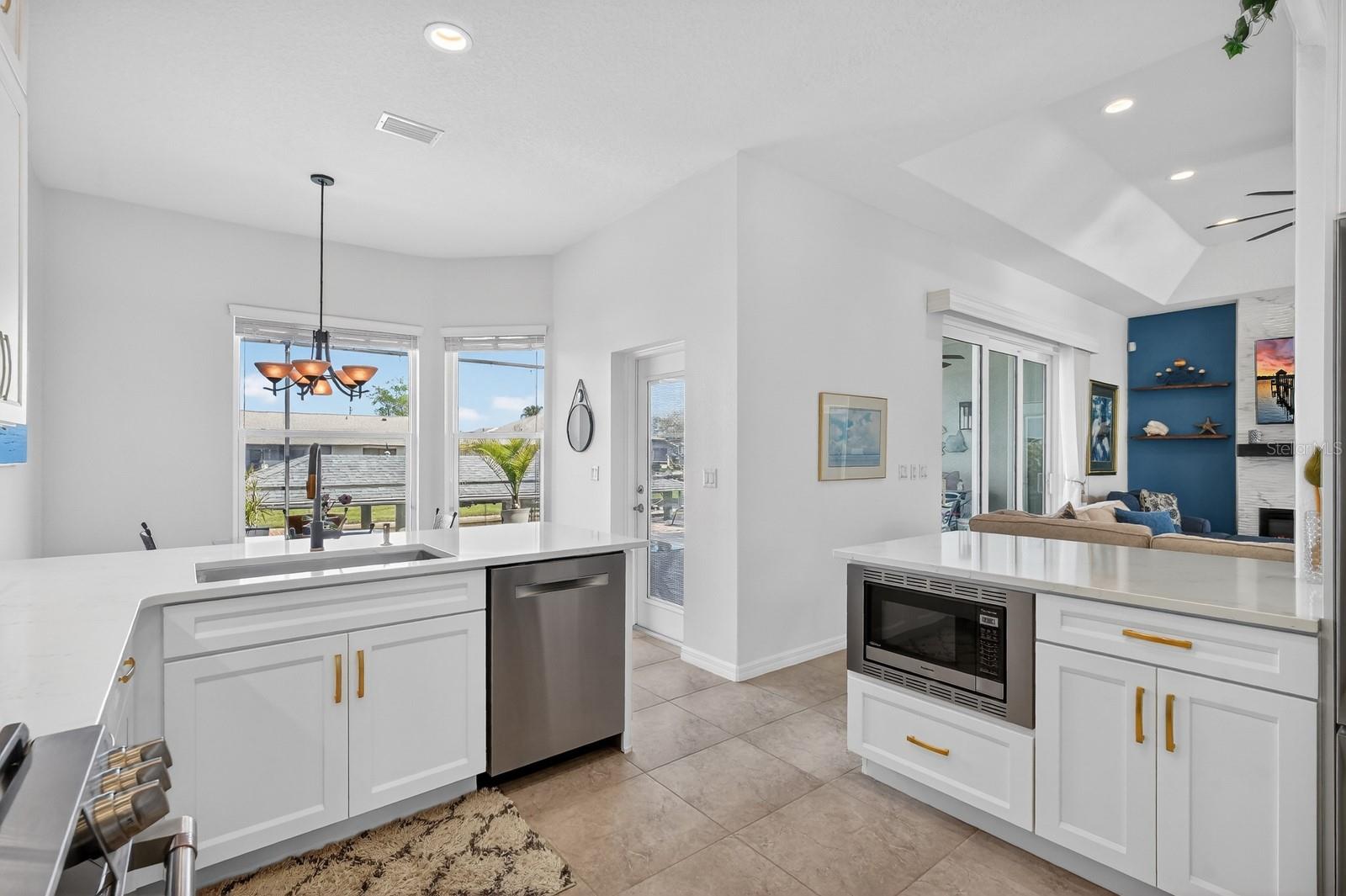 COUNTRY CLUB COVE SEC 14 - Residential