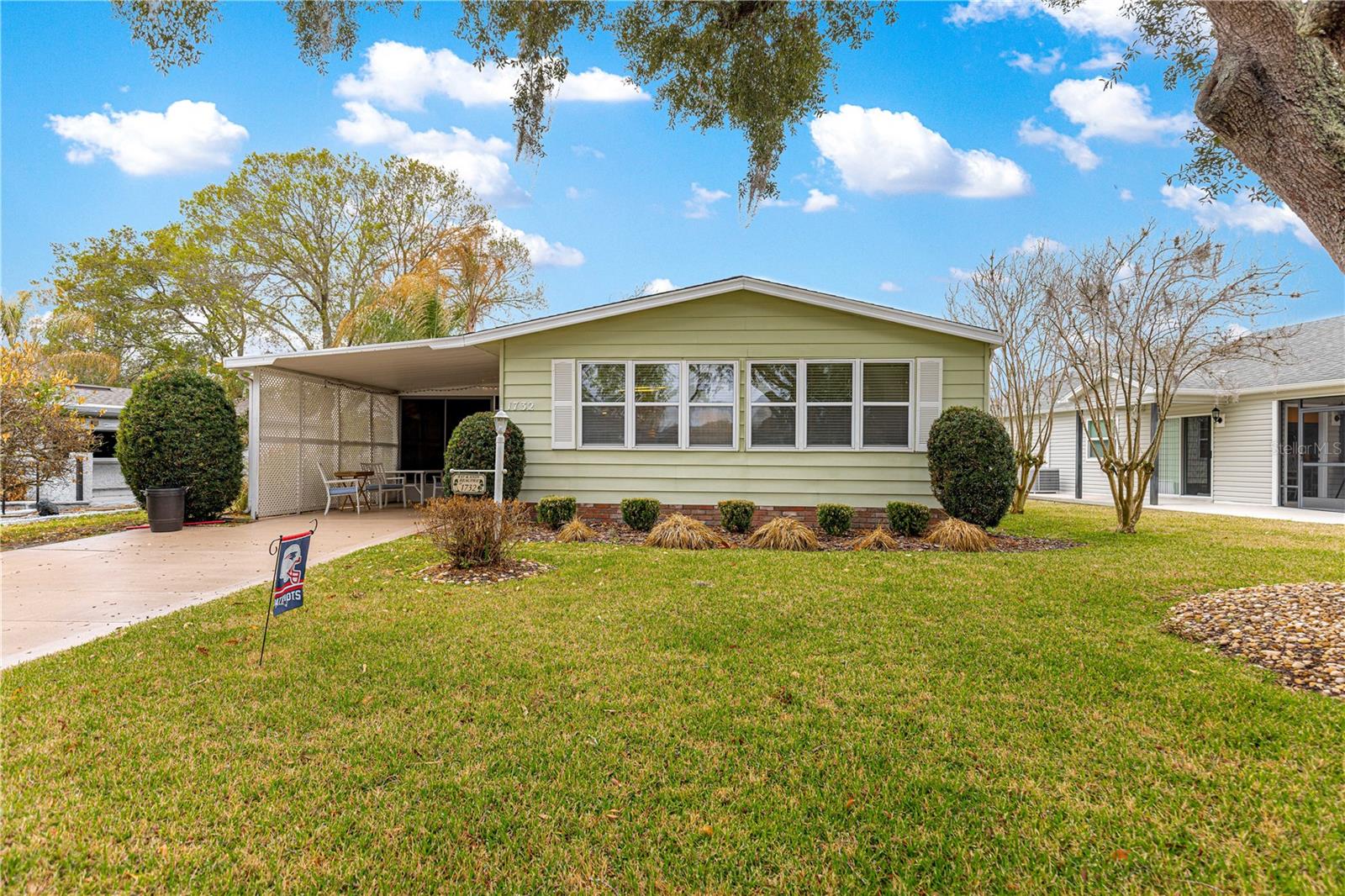 LADY LAKE ORANGE BLOSSOM GARDENS UNIT 08 - Residential