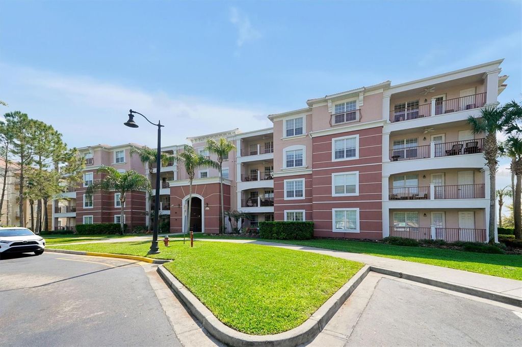 Photo of 5012 Shoreway Loop #20607, Orlando, FL 32819 (MLS # O6393704)