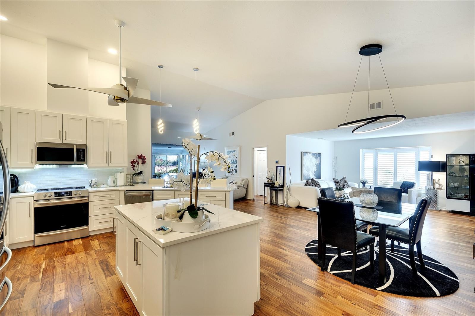 5803 GARDEN LAKES DRIVE