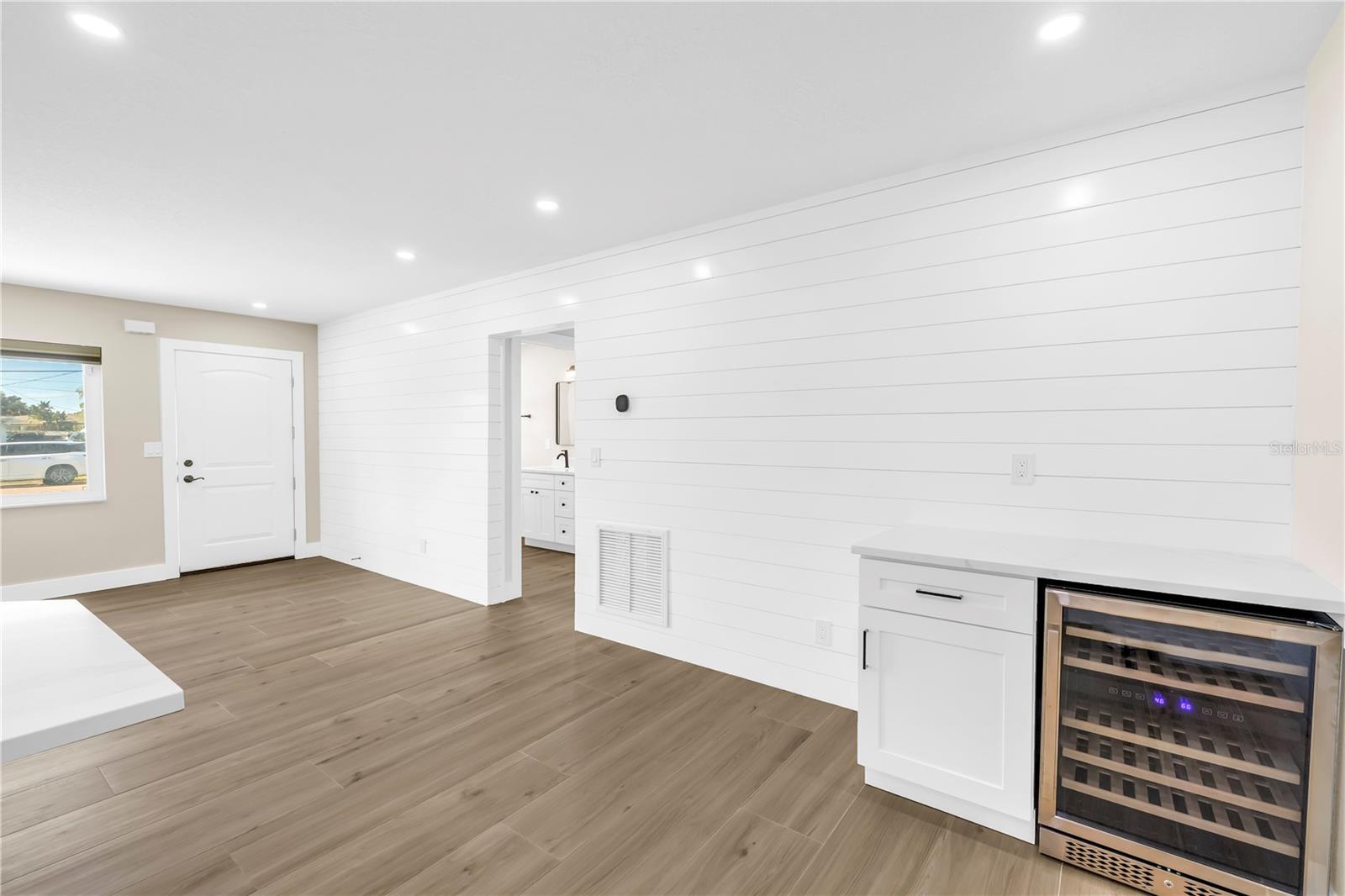 SHORE ACRES BUTTERFLY LAKE REP - Residential Lease